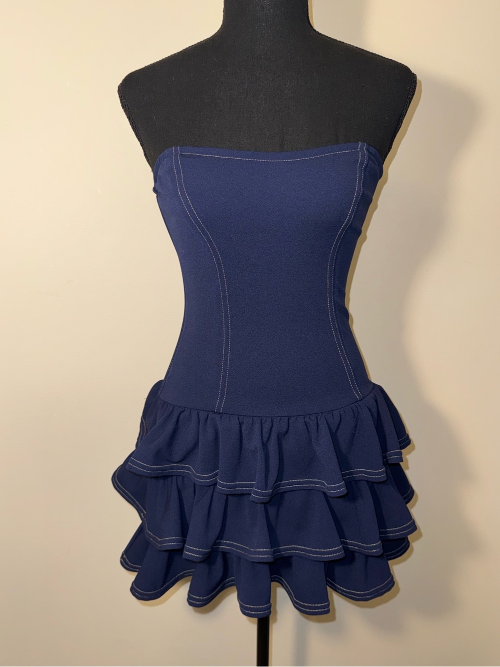 Lucky in The Sky Size Small Strapless Mini Dress
